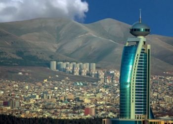 سلێمانیێ.. تەقە ل بارەگایەكێ پارتی هاته‌ كرن