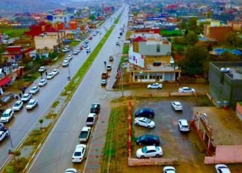 شێلادزێ.. نه‌بوونا پاركێن راوه‌ستاندنا ترۆمبێلان قه‌ره‌بالغی دروستكریه‌
