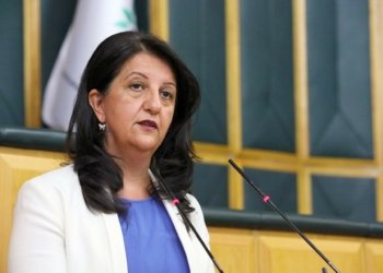 په‌روین بۆلدان: كۆده‌تا ل دژى هه‌ده‌پێ دهێته‌كرن