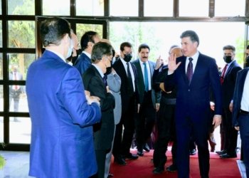 نێچیرڤان بارزانی سەرەدانا مەکتەبا سیاسییا پارتی کر