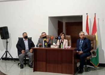 وەزیرا کوچ کوچبەرێن ئیراقێ هاریکاری گەهاندنە ناحیا کانی ماسێ