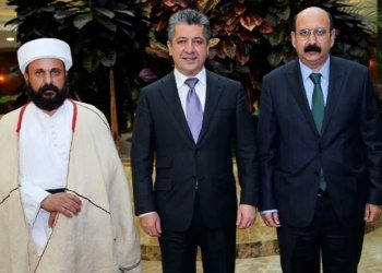 مەسرور بارزانی پێشوازی ل میر حازم تەحسین بەگ، میرێ ئێزدییان و بابەشێخ، شێخ عەلی شێخ ئەلیاس کر