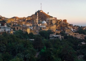 ئاكرێ