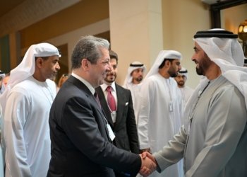 سەرۆکێ حکومەتێ ل گەل جێگرێ سەرۆکوەزیران و وەزیرێ ناڤخۆ یێ ئیماراتێ کۆمبوو